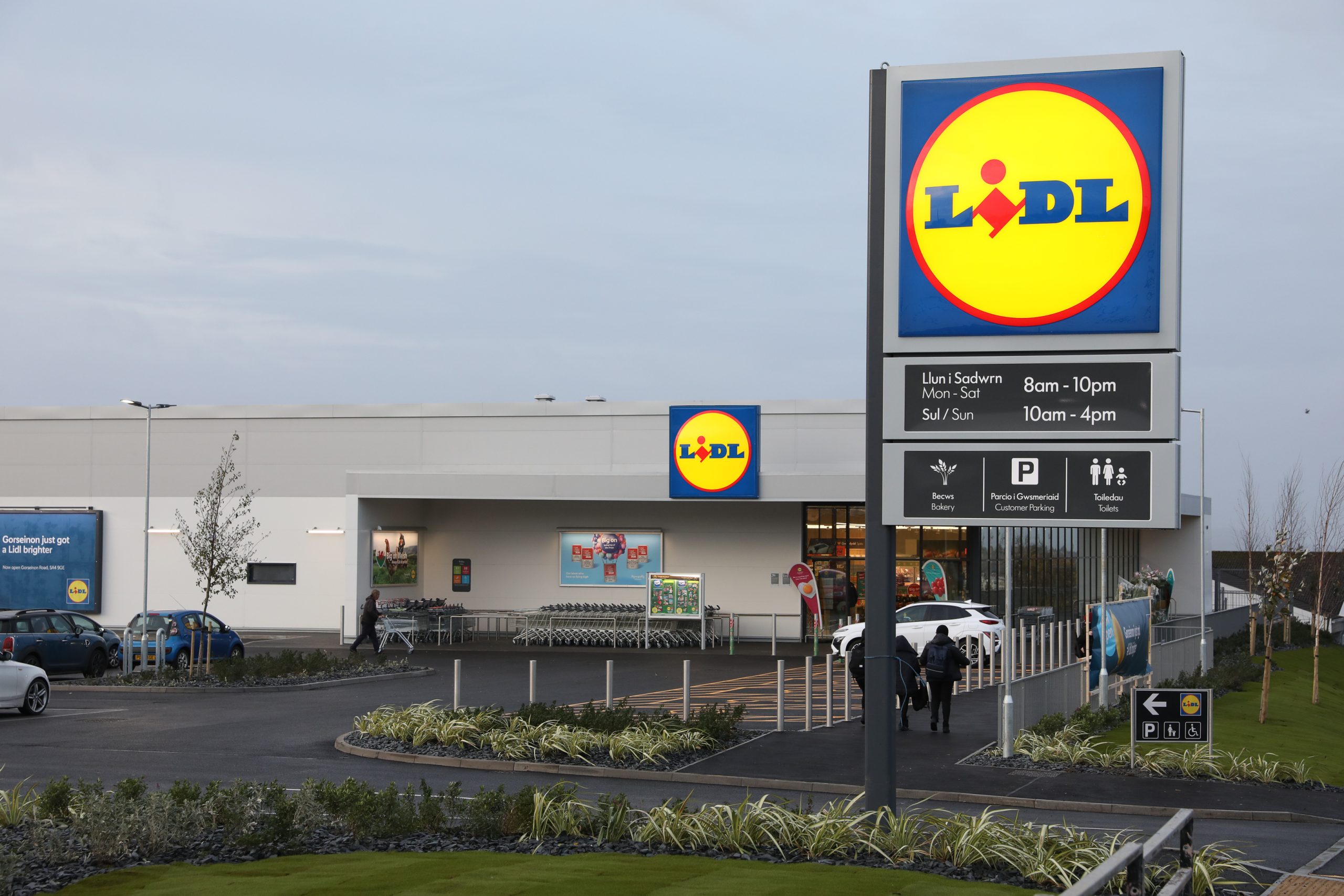 Lidl to slow new store openings until 2026 - Grocery Gazette - Latest  Grocery Industry News